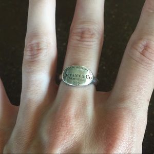 Tiffany & Co. 925 Return to Tiffany Ring